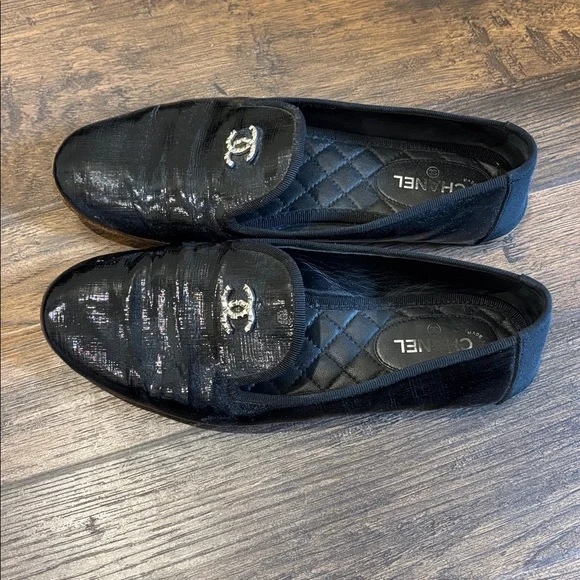 Patent leather authentic Chanel loafers size 38.5 - Picture 2 of 4